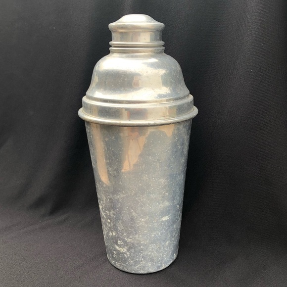 Large Vintage 11 1/2” Aluminum Cocktail Shaker - Picture 8 of 8
